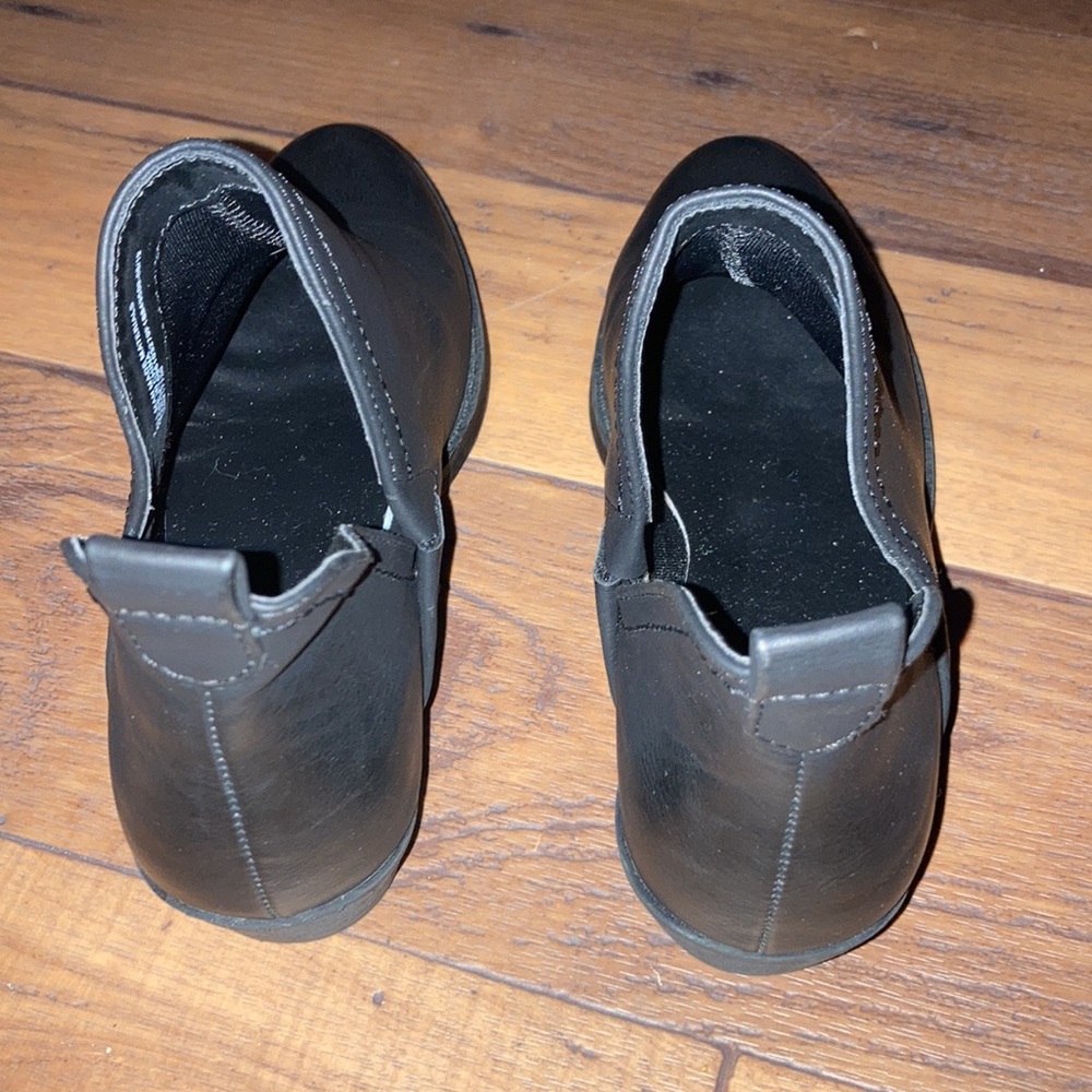 Universal Thread Boots With Heel - image 3